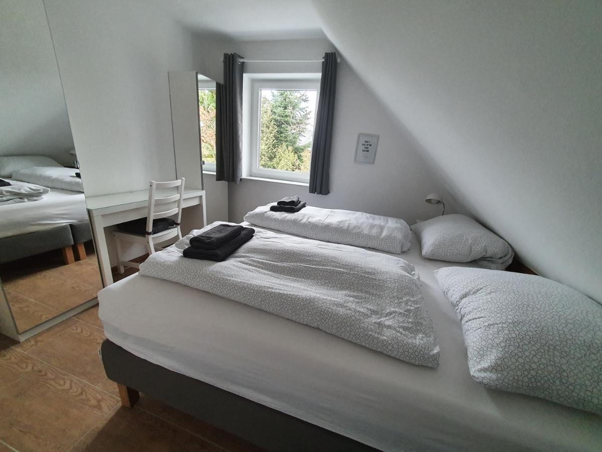 Haus Taybeerweg Apartment Aurich Exterior photo